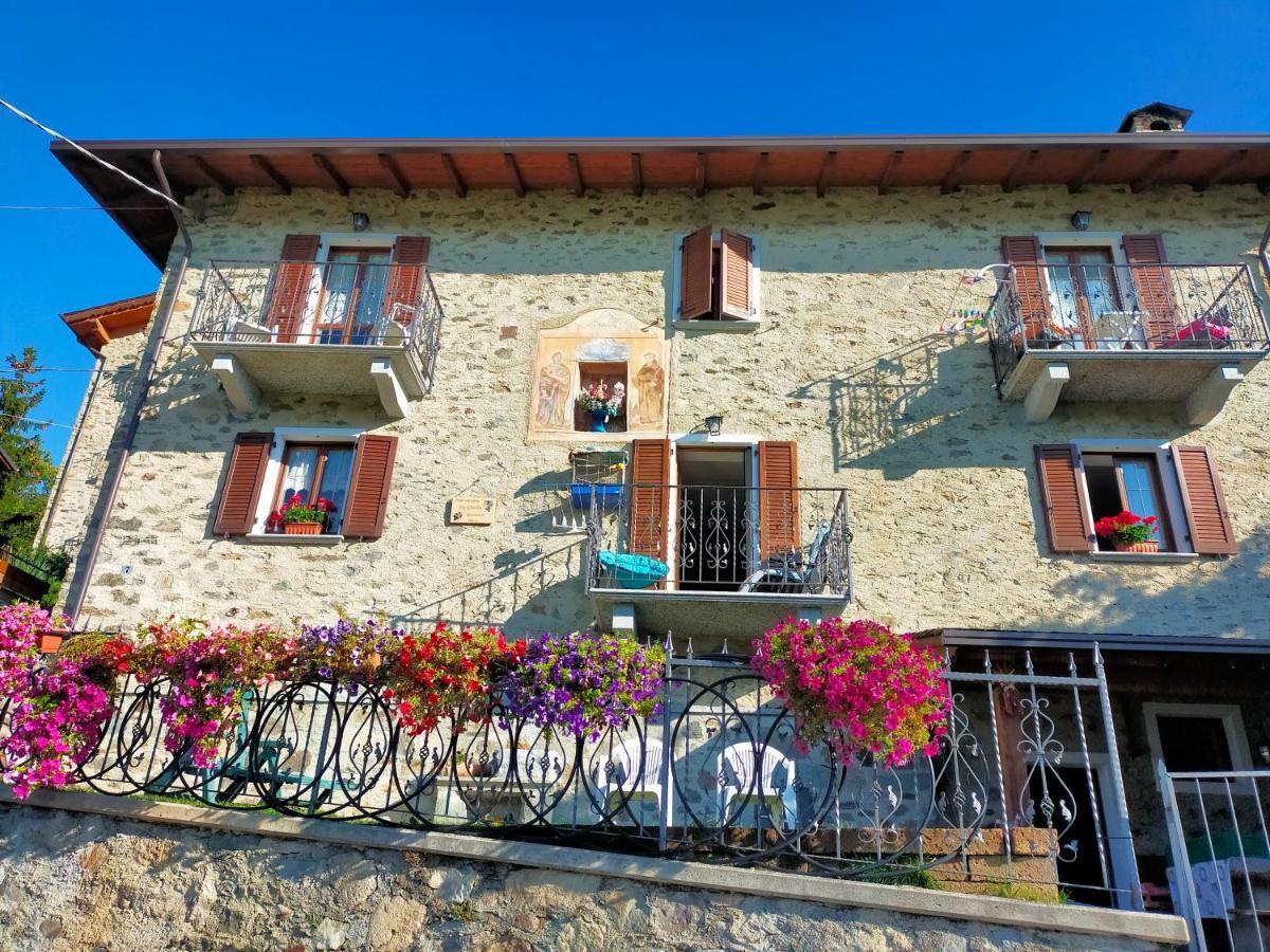 Casa Vacanza Da Ghislin Тельйо Екстер'єр фото